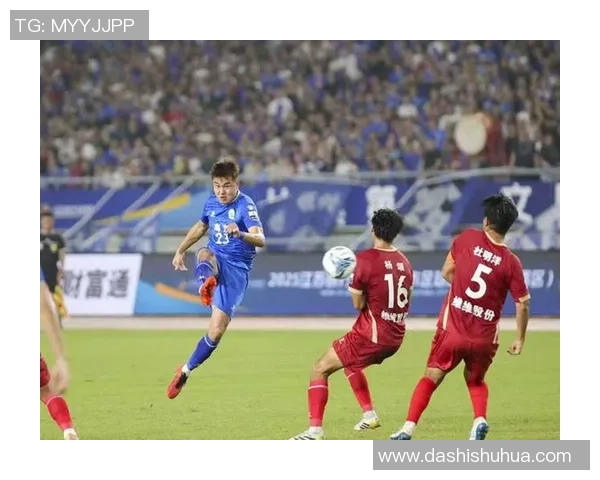 球星亲述比赛幕后故事 揭秘足球赛事中的激情与挑战