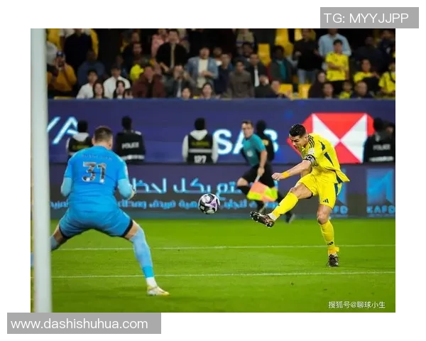 足球巨星光环背后的迷惑与抉择困境揭示竞技与人性的双重考验 足球巨星光环背后的迷惑与抉择困境揭示竞技与人性的双重考验